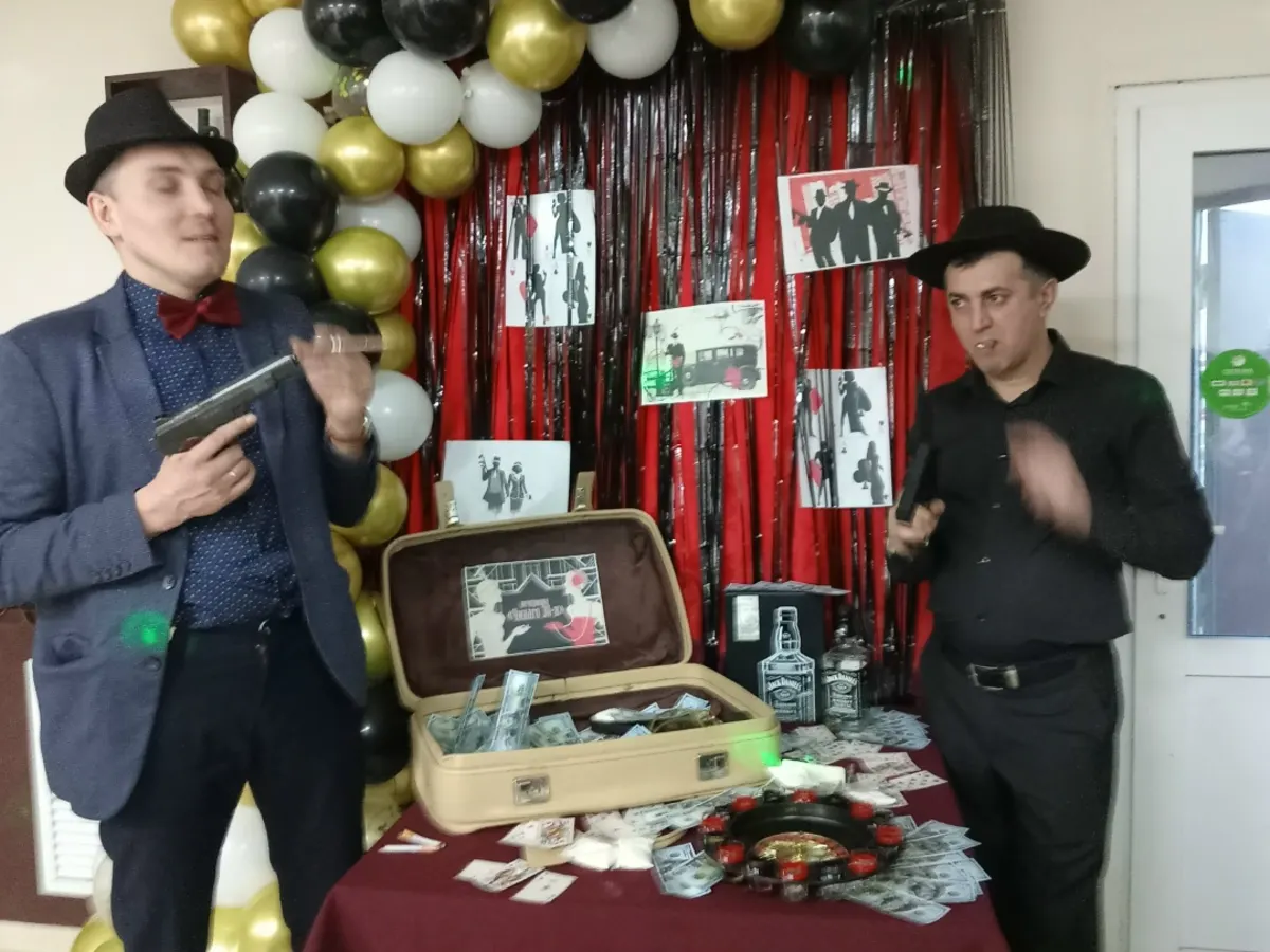 Вечеринка в гангстерском стиле